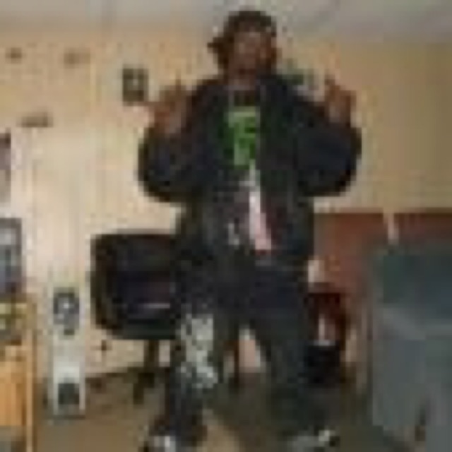 iSUGGESTuINVEST by Chuck Da Hustla cover